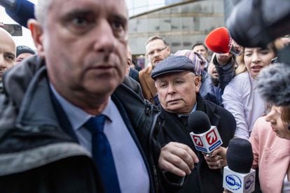 Tusk inició su mandato en Polonia con la destitución de la cúpula de los medios públicos |  Internacional